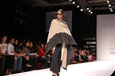 Celebs at Shrivan - Narresh's show at Lakme Fashion Week 2012 Day 1