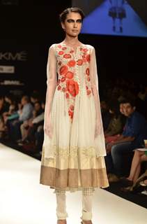 Model on the ramp for designer Krishna Mehta on Lakme Fashion Week day 3 in Mumbai. .