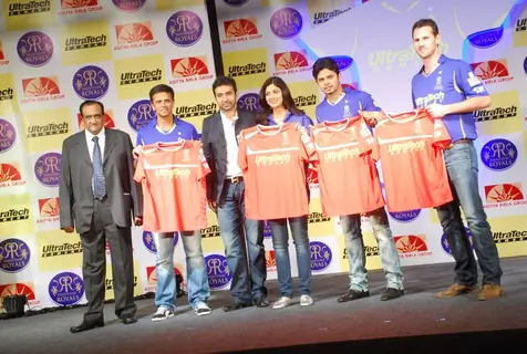 Shilpa Shetty and Rahul Dravid during the unveiling of the Rajasthan Royals Jersey at JW Marriott Hotel in Mumbai