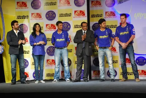 Shilpa Shetty and Rahul Dravid during the unveiling of the Rajasthan Royals Jersey at JW Marriott Hotel in Mumbai