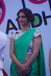 Sonam Kapoor, IMtiaz and Anurag launch Andheri &quot;Wassup&quot; fest. .