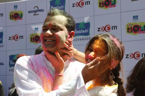 Rahul Mahajan and Dimpy at Zoom Holi bash