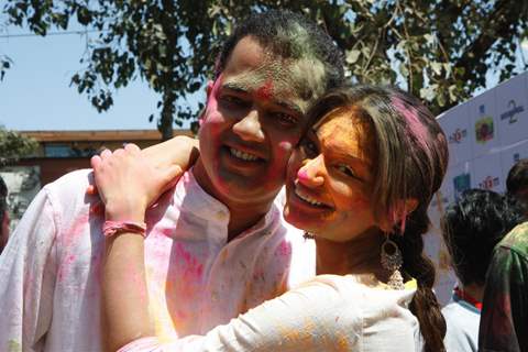 Rahul Mahajan and Dimpy at Zoom Holi bash