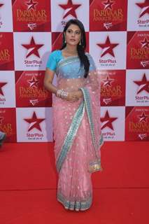 Pooja Gor at STAR Parivaar Awards Red Carpet