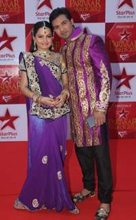 Giaa Manek and Mohammad Nazim at STAR Parivaar Awards Red Carpet