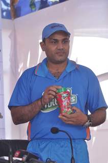 Virendra Sehwag launches Rasna. .