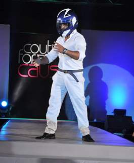 Abhishek Awasthi doing a Robo dance at the Couture for Cause Fashion Show in ITC Maratha on 13th March 2012. .