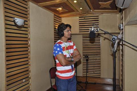 Shaan records song for upcoming fim 'Future to Bright Hai ji'