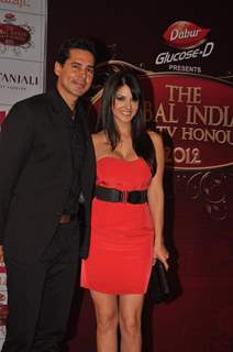 Dino Morea and Sunny Leone at Global Indian Film & TV Honours Awards 2012