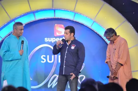 Celebs at IBN7 Super Idols Awards in Mumbai