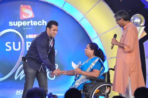 Celebs at IBN7 Super Idols Awards in Mumbai