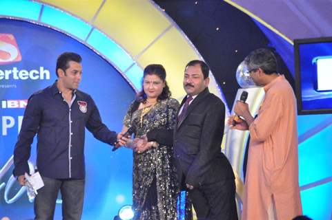 Celebs at IBN7 Super Idols Awards in Mumbai