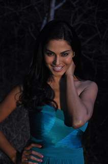 Veena Malik On Location of Movie 'Mumbai 125 Kms'