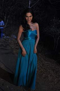 Veena Malik On Location of Movie 'Mumbai 125 Kms'