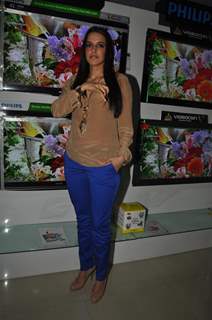 Neha Dhupia Launches Videocon Group's DIGI WORLD show room in Boisar, Thane