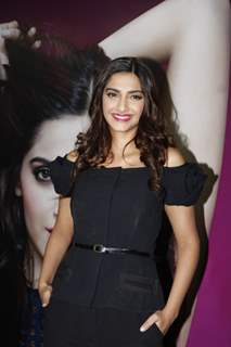 Sonam Kapoor launches L’oreal Paris new product Fall Repair 3X at BIG BAZAAR in Mega Mall, Mumbai