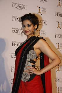 Sonam Kapoor at Loreal Femina Women Awards 2012