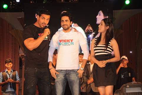 John Abraham, Ayushmann Khurrana and Yami Gautam at Vicky Donor Promotional event. .