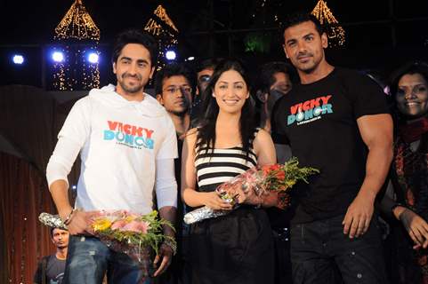 John Abraham, Ayushmann Khurrana and Yami Gautam at Vicky Donor Promotional event. .