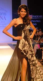 A glamorous evening at Phoenix Marketcity,Kurla with Satya Paul’s creations on India’s 20 most beautiful girls