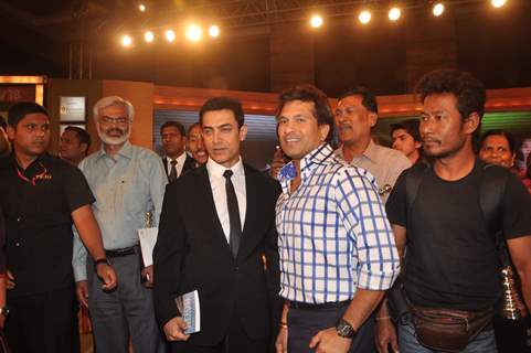 Aamir Khan and Sachin Tendulkar at CNN IBN Heroes Event