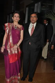 Mukesh Ambani and Neeta Ambani at CNN IBN Heroes Awards