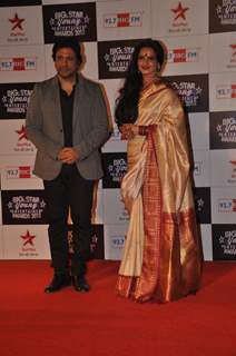 Rekha & Govinda at BIG STAR Young Entertainer Awards 2012