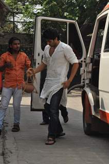 Son Arjun Kapoor at Mona Kapoor's funeral