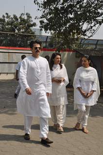 Anil Kapoor at Mona Kapoor's funeral at Pawan Hans