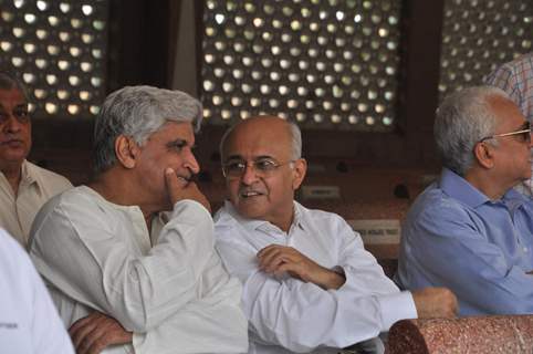 Javed Akhtar at Mona Kapoor's funeral at Pawan Hans