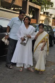 Shabana Azmi at chautha of Mona Kapoor
