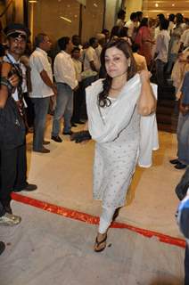 Prayer meet for Mona Kapoor