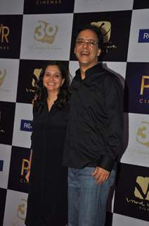 Vidhu Vinod Chopra with wife Anupama Chopra at premiere of film Parinda at PVR