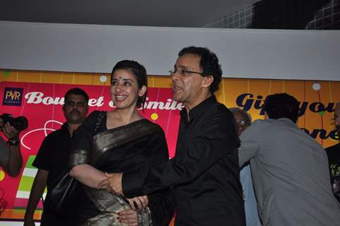 Manisha Koirala and Vidhu Vinod Chopra at premiere of film Parinda at PVR