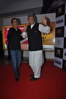 Vidhu Vinod Chopra and Farooq Abdulla at premiere of film Parinda at PVR