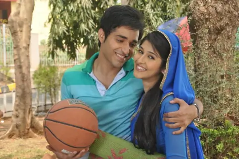 Sonarika Bhadoria & Ankit Narang In Tum Dena Saath Mera
