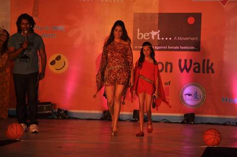 GR8! Fashion Walk for the Cause Beti by Television Sitarre