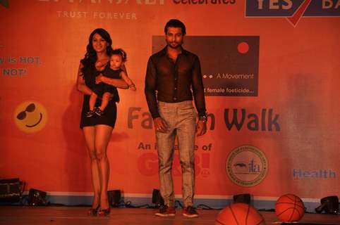 Indraneil Sengupta and Barkha Bisht at GR8! Fashion Walk for the Cause Beti by Television Sitarre