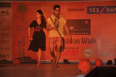 Adaa Khan and Ravi Dubey at GR8! Fashion Walk for the Cause Beti by Television Sitarre