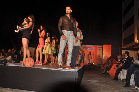 Indraneil Sengupta at GR8! Fashion Walk for the Cause Beti by Television Sitarre