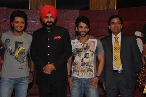 Ritesh Deshmukh, Navjot Singh Sidhu, Tusshar Kapoor & Harsha Bhogle Promote Kyaa Super Kool Hain Hum