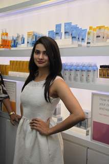 Prachi Desai launches Neutrogena's products