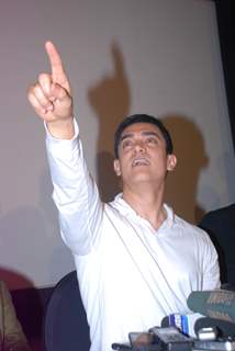 Aamir Khan at Satyamev Jayate press meet in Mumbai. .