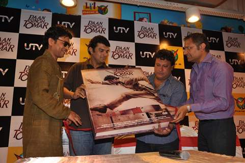 Irrfan Khan, Timangshu Dhulia and Siddharth Roy Kapur at Paan Singh Tomar DVD Launch