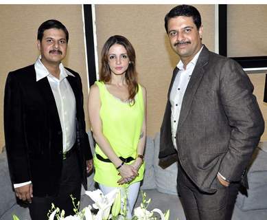 Gopal thakur ,Sussanne Roshan and Hasmukh Thakur at launch of Monarch Universal corporate office