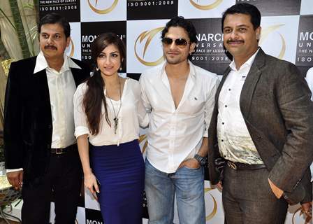 Gopal Thakur, Soha Ali, Kunal Khemu and Hasmukh Thakur at launch of Monarch Universal corporate office