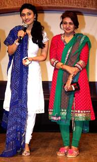 Ragini and Kamini Khanna at Dr. Ambedkar Awards