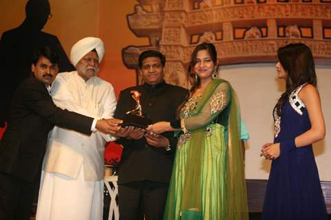 Buta Singh, Kailash Masoom, Shakeel Saifi at Dadasaheb Ambedkar Awards