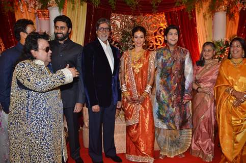Amitabh Bachchan, Jaya Bachchan & Abhishek Bachchan at Bappa Lahiri & Tanisha Wedding Reception