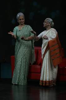 Waheeda Rehman on the sets of Isi Ka Naam Zindagi